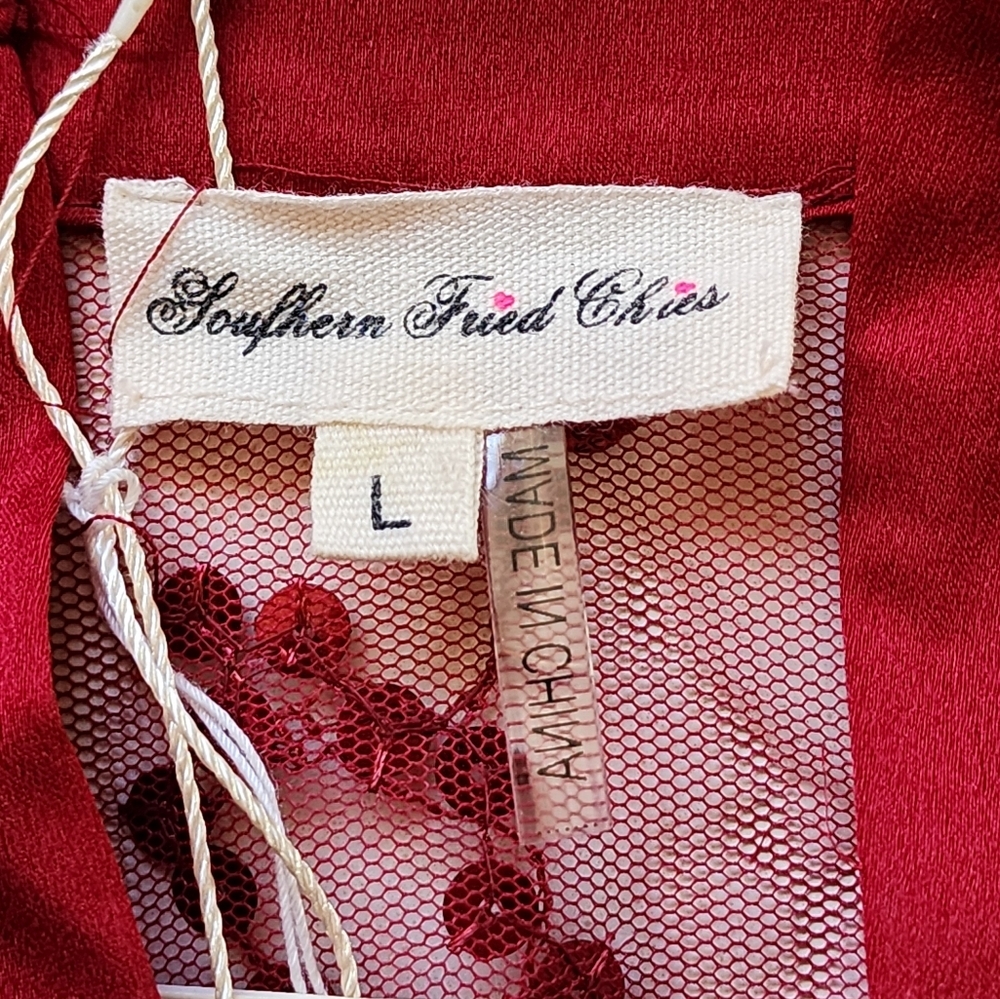 SOUTHERN FRIED CHICS red sequined top, hi-low hem, tunic, size L - Picture 6 of 7